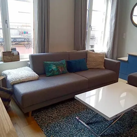 Studio Avec Mezzanine, à Côté Du Gros Horloge